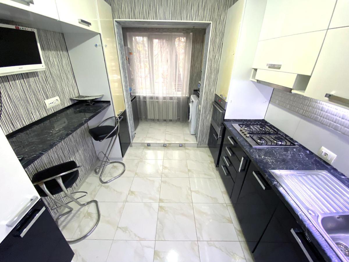 Bright Luxury Apartment Near Center Kischinau Exterior foto